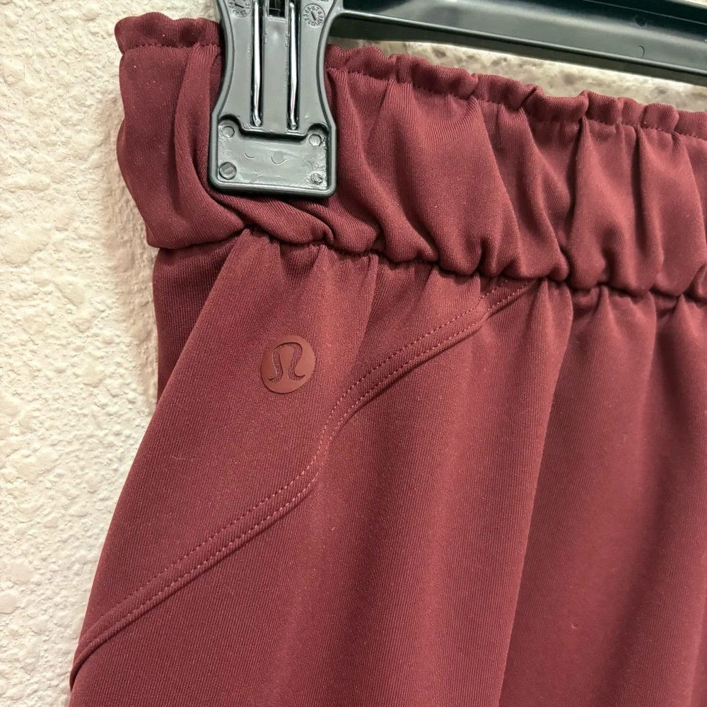Lululemon Stretch High-Rise Pant 7/8 Length Red Merlot Size 4